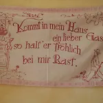 Zur Linde Hotel