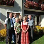 Zur Linde Hotel
