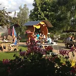 Zur Linde 3*
