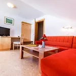 Zur Linde Hotel