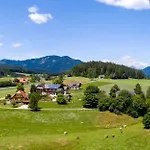 Zur Linde Hotel