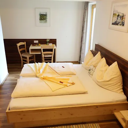 Hotel Zur Linde Mariahof