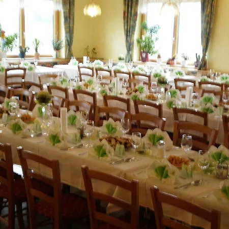 Hotel Gasthof Zur Linde