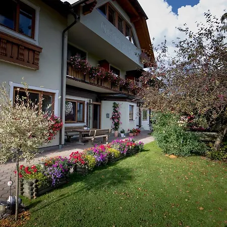 Zur Linde Hotel 3*