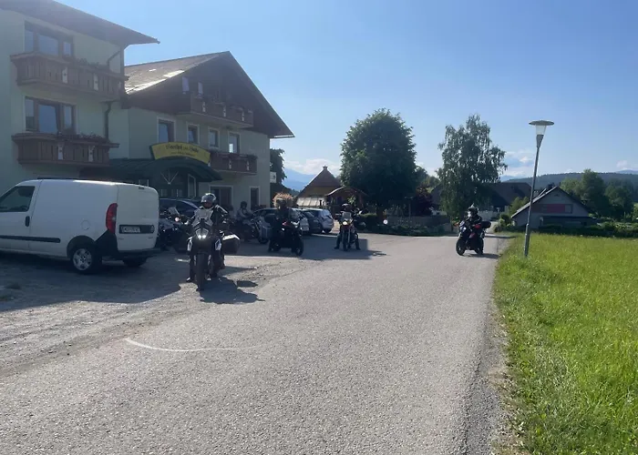 Gasthof Zur Linde Hotel Mariahof